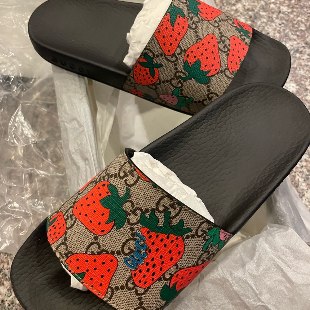 Gucci Beige GG Strawberry Canvas Slide Sandals
